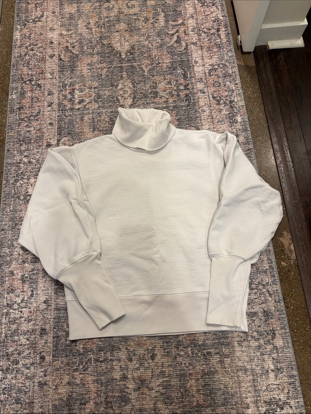 Agolde turtleneck sweatshirt. Size M.